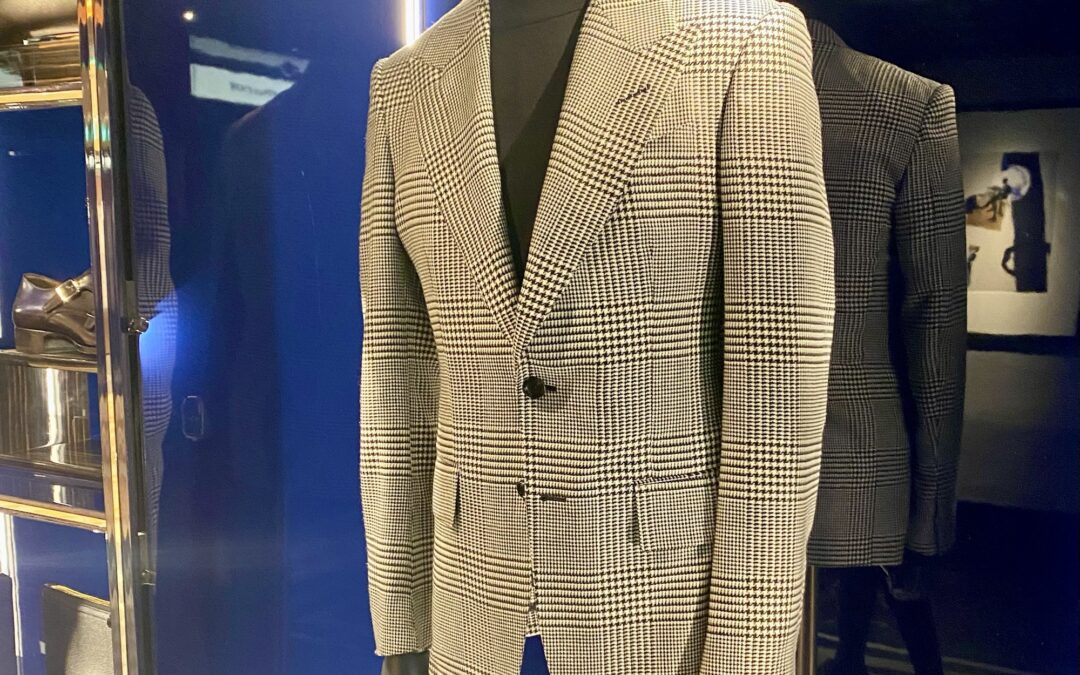 To fall in love with the image of Tom Ford
