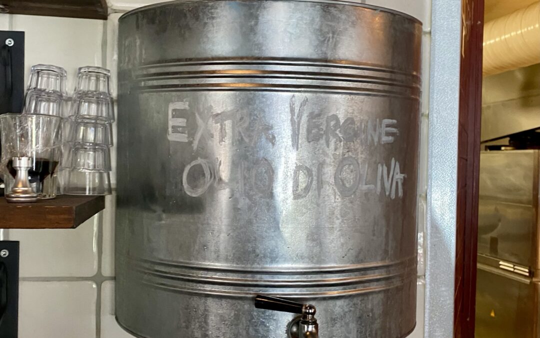 This is the way to serve olive oil