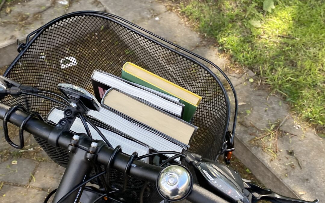 When the weekend comes, I take my bicycle to the library