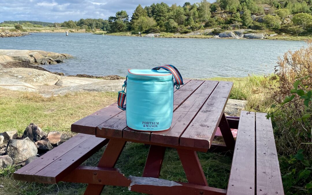 Then let me pack my favourite Fortnum & Mason picnic bag