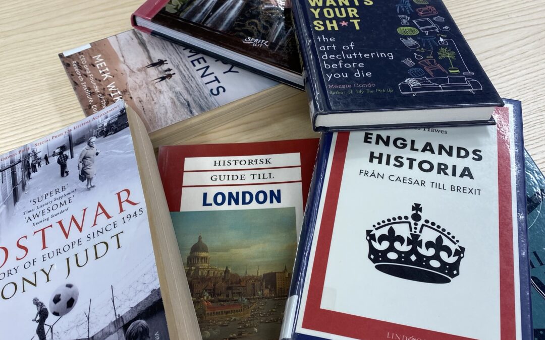 Mom told me to bring back just one book from the library
